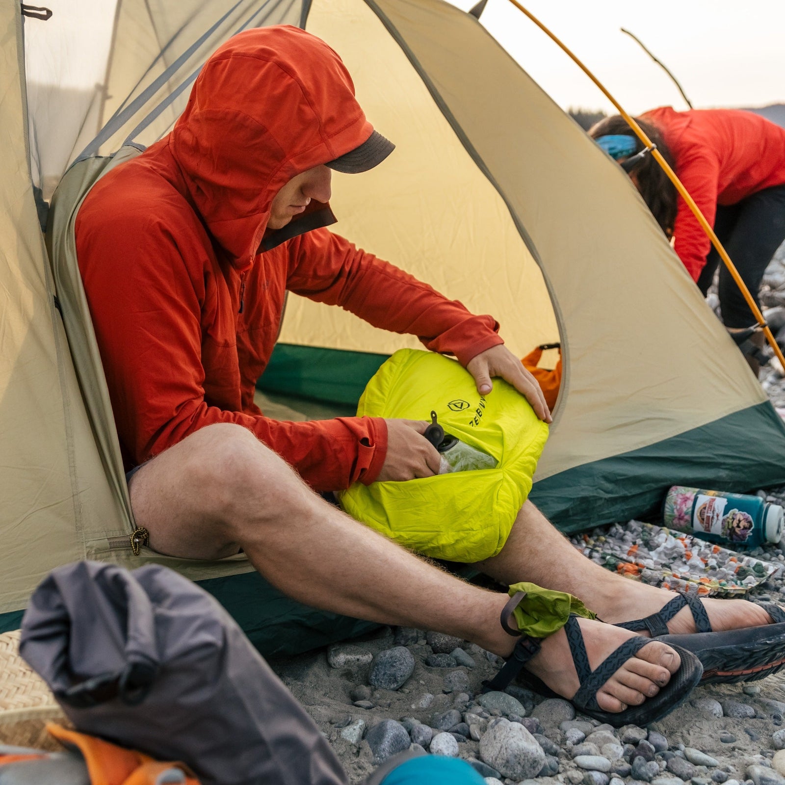 Widesea Campingmatratze mit Kissen Backpacking, keine Pumpe, blau